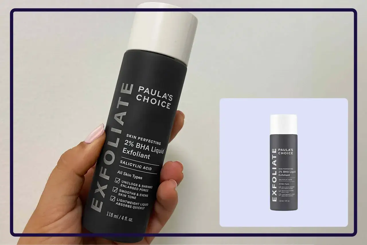 Dłoń trzyma butelkę Paula's Choice Skin Perfecting 2% BHA Liquid Exfoliant. Kwas salicylowy działa, oczyszczając pory i wygładzając skórę.